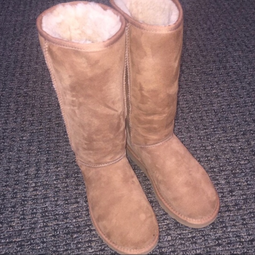 UGG size 7 tall